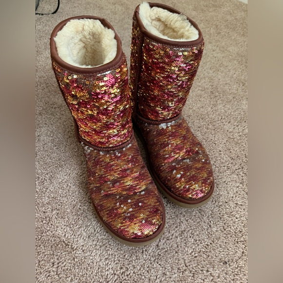 UGG Multicolor Sequin Women's Boots - Picture 1 of 4